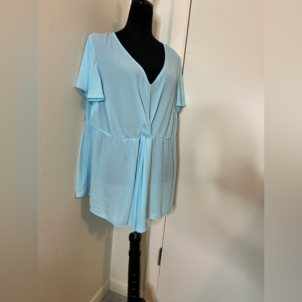 Torrid Light Blue Flutter-Sleeve Blouse – Size 2